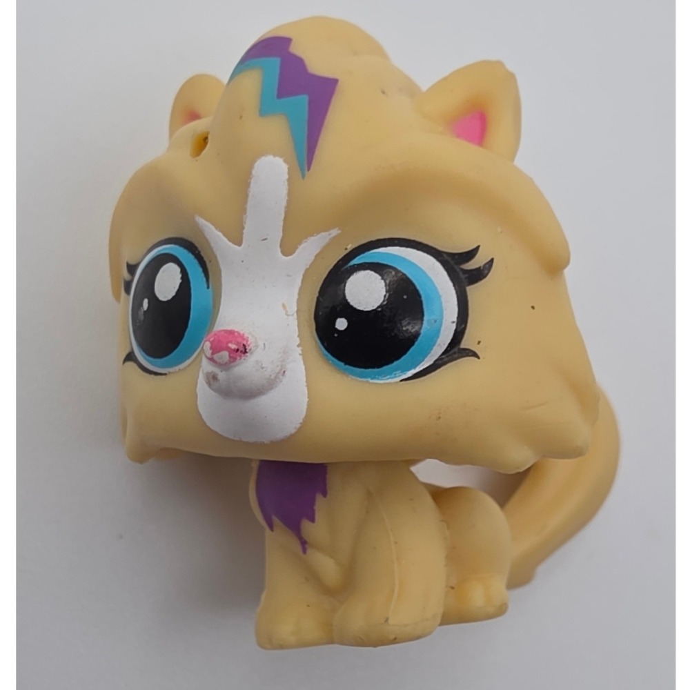 Hasbro Littlest Pet Shop Pomeranian Mini Figure Tan Purple Fair Pommy LeClerc